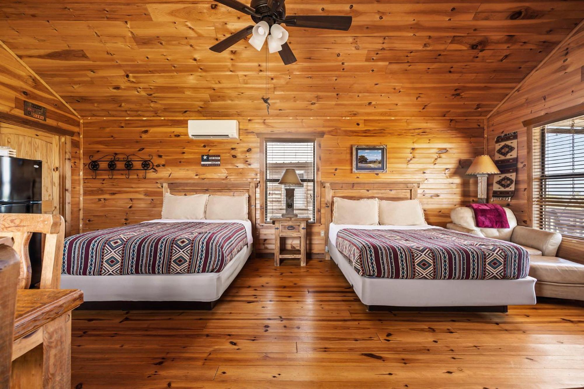 Enchanted Rockview Cabins Crabapple 객실 사진