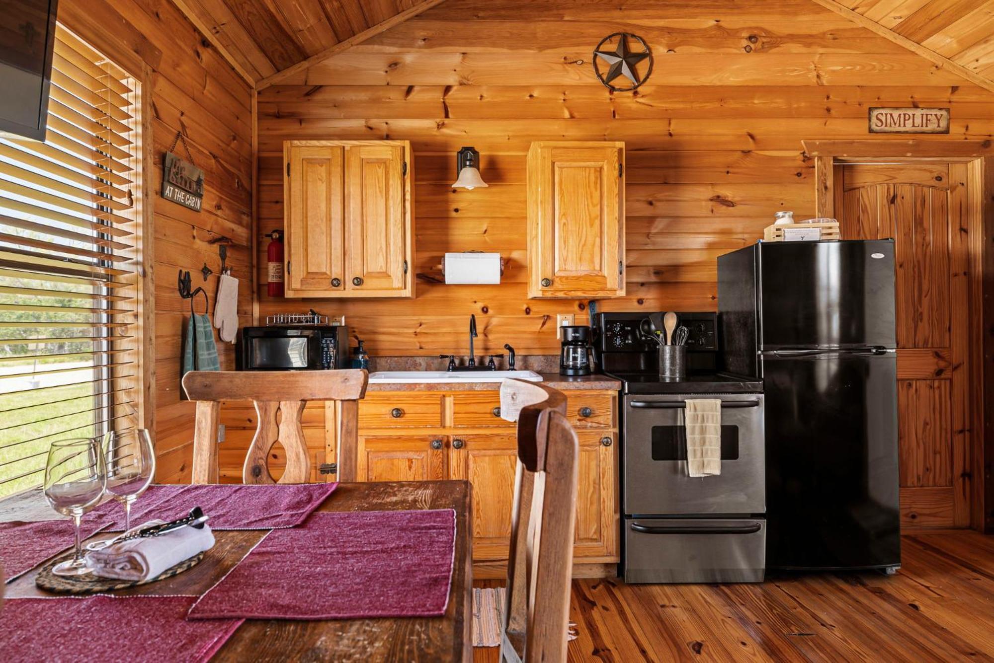 Enchanted Rockview Cabins Crabapple 객실 사진