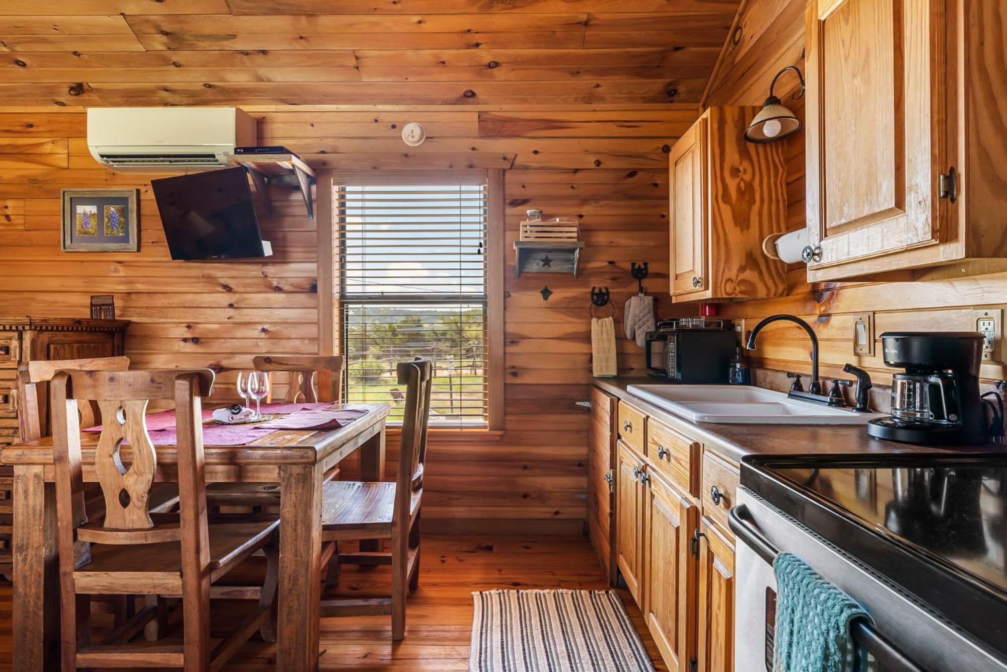 Enchanted Rockview Cabins Crabapple 객실 사진