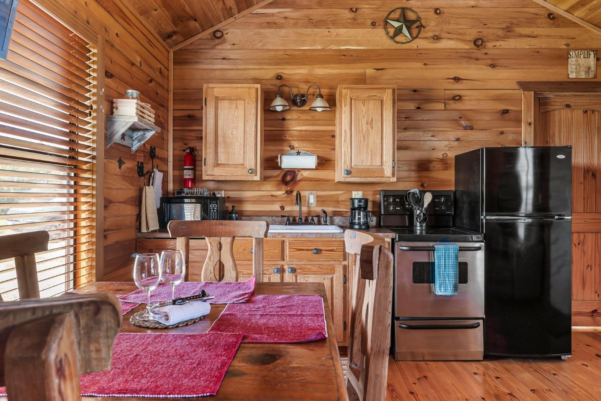 Enchanted Rockview Cabins Crabapple 객실 사진